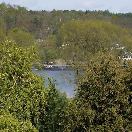 Elbe Ferien 아파트 *